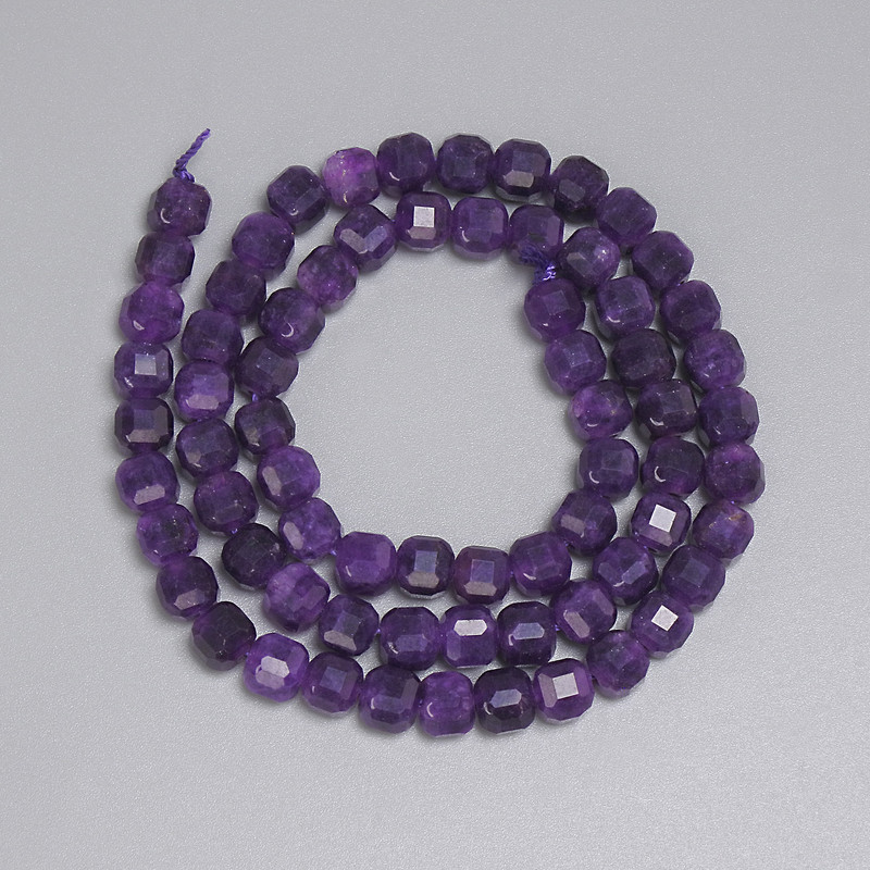 Sugilite Beads, Faceted Cube 5x5 mm, length about 38 cm on a thread