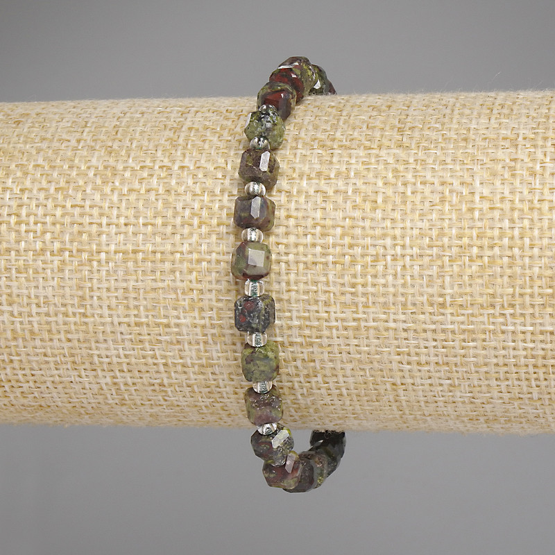 Dragon's Blood Jasper Bracelet with Faceted Cube Beads, 5mm diameter ±, 3mm seed beads ±, length 18 cm ±, stretch