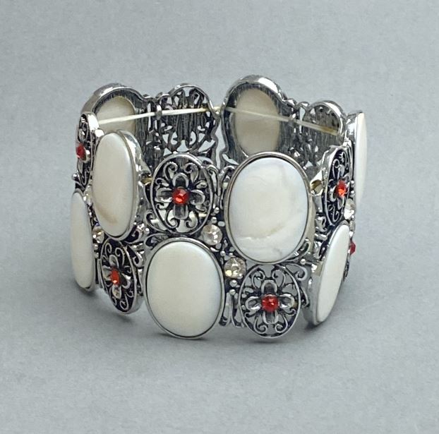 Bracelet with Mother-of-Pearl Inlay
