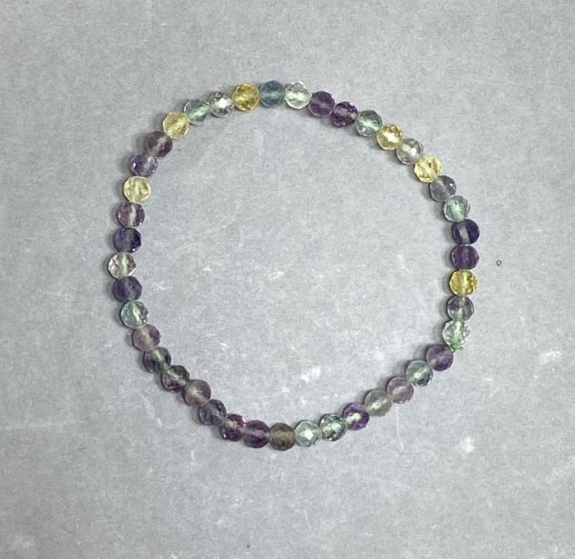 Fluorite bracelet with faceted beads, 4 mm diameter, approximately 18 cm length, stretch