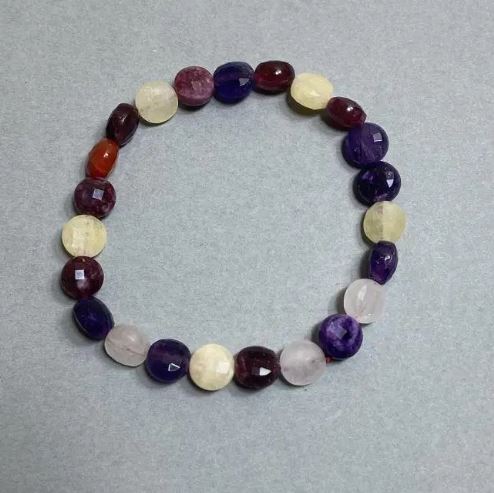 Assorted Faceted Coin Bracelet, 8x5 mm diameter, 18 cm length, stretch