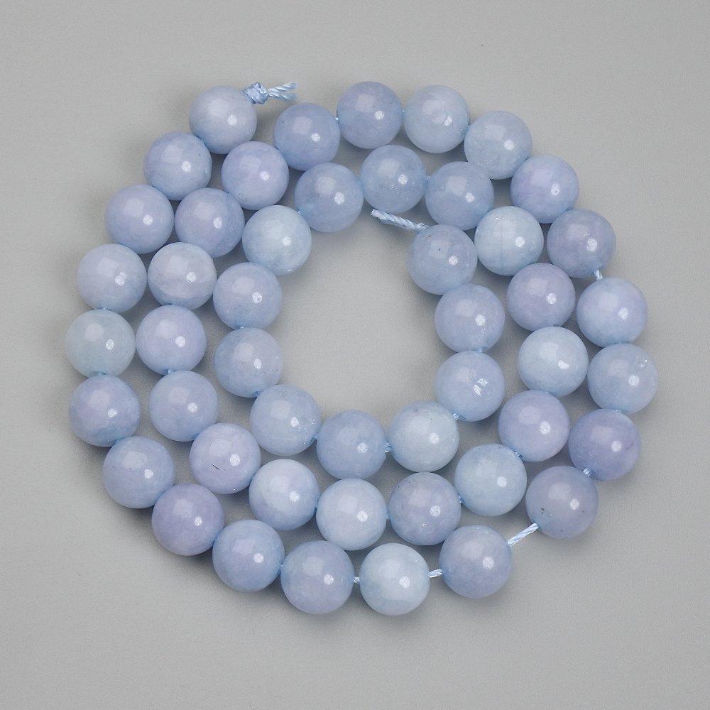 Aquamarine Beads, Smooth Round Balls, 8 mm Diameter, 38 cm Length on Thread