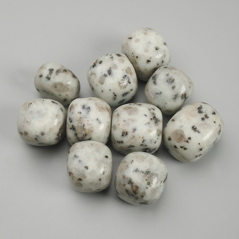 Kiwi Jasper natural stone faceted nuggets, hole-free, 16-18x16-22 mm +/- (per 100 g +/-)