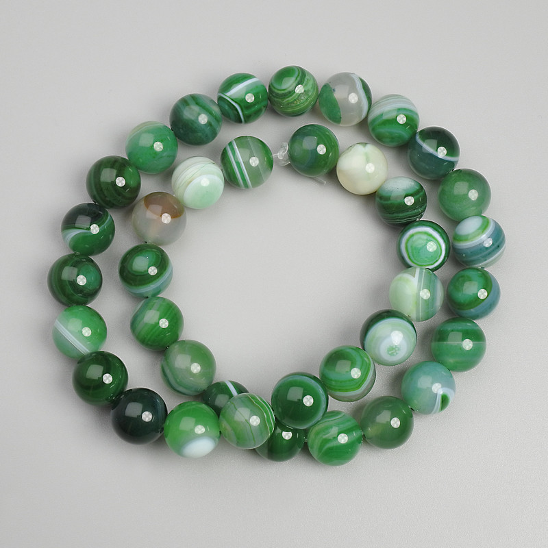 Agate beads, smooth round balls, 10 mm diameter, 38 cm long +/- on a beading thread