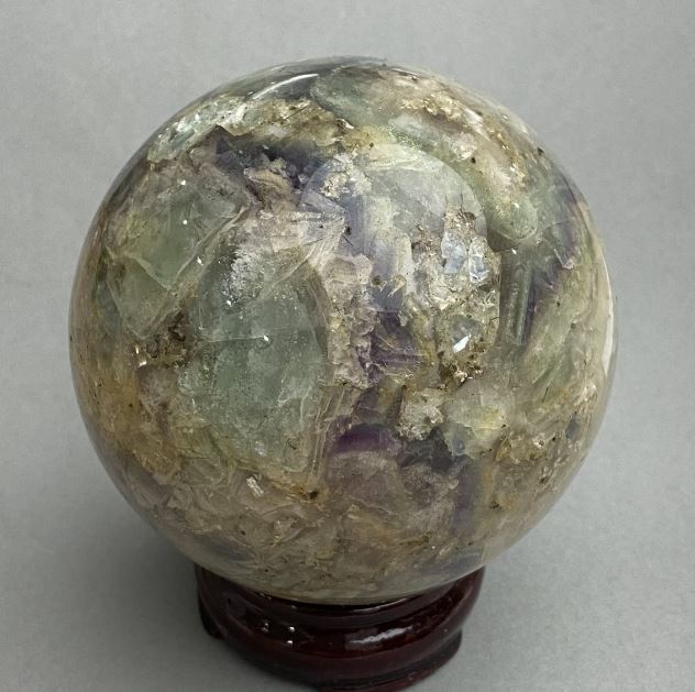 Fluorite sphere, 89 mm diameter, weight 1156 g, natural stone