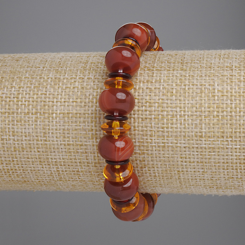 Smooth Agate Rondelle Bracelet, bead sizes 11.5×7.5 mm, 10×4 mm, and 8×1 mm, length 18 cm, elastic