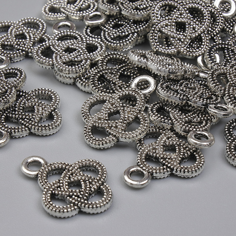 Pendant Celtic Knot, silver-tone metal, 17×13 mm, packaging 20 g (~23 pcs)
