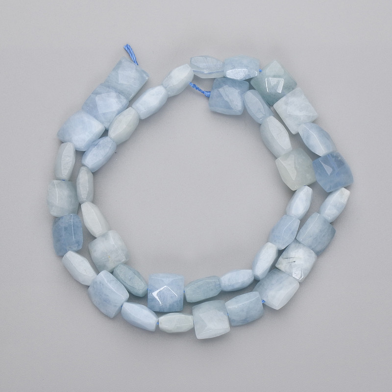 Faceted Aquamarine Beads, Square, 9-10 x 9-10 mm, 39 cm length on thread