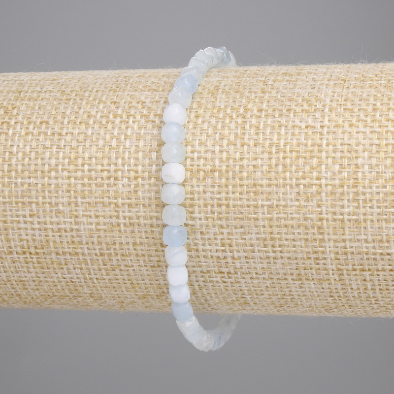 Aquamarine Faceted Cube Bracelet, 4x4 mm, 18 cm stretch