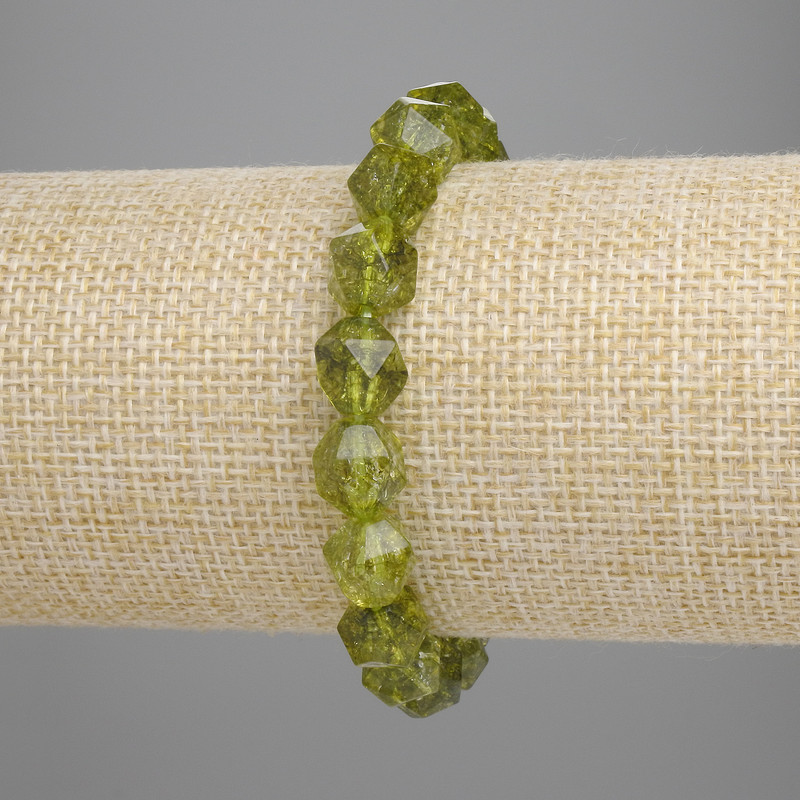 Peridot bracelet with faceted beads, diameter about 9.5×8.5 mm, length 18 cm, stretch
