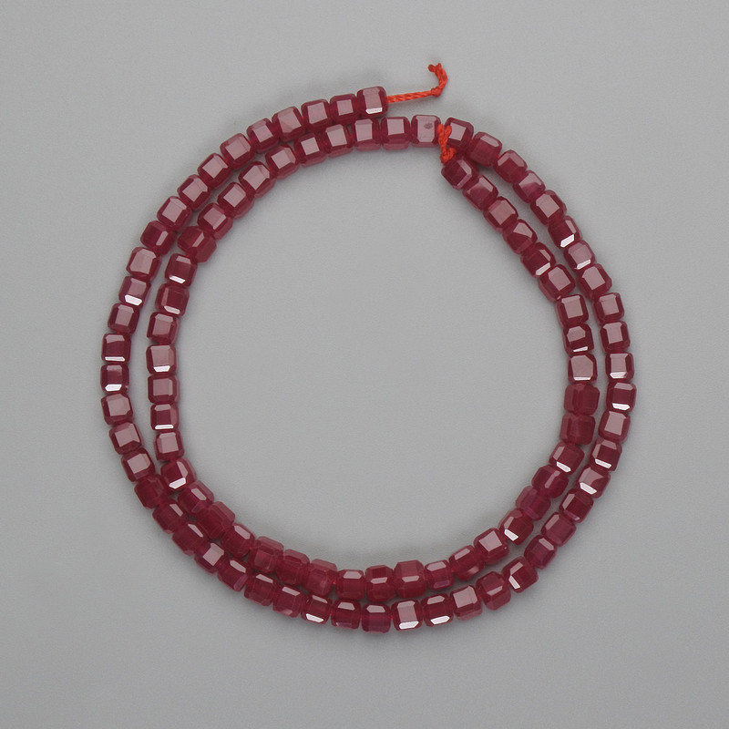 Tourmaline beads, faceted cube 4x4 mm, length 38 cm +/- on thread