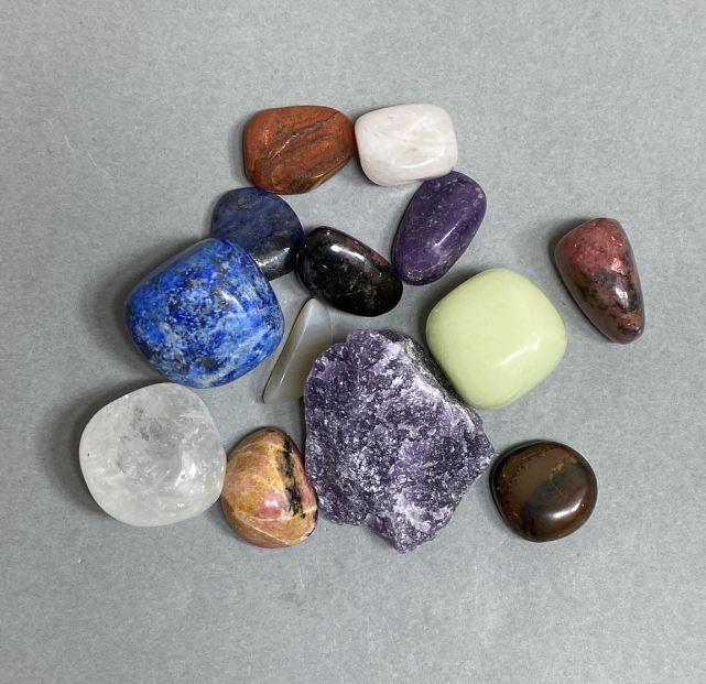 Souvenir and Interior Stone Assortment, 100 g