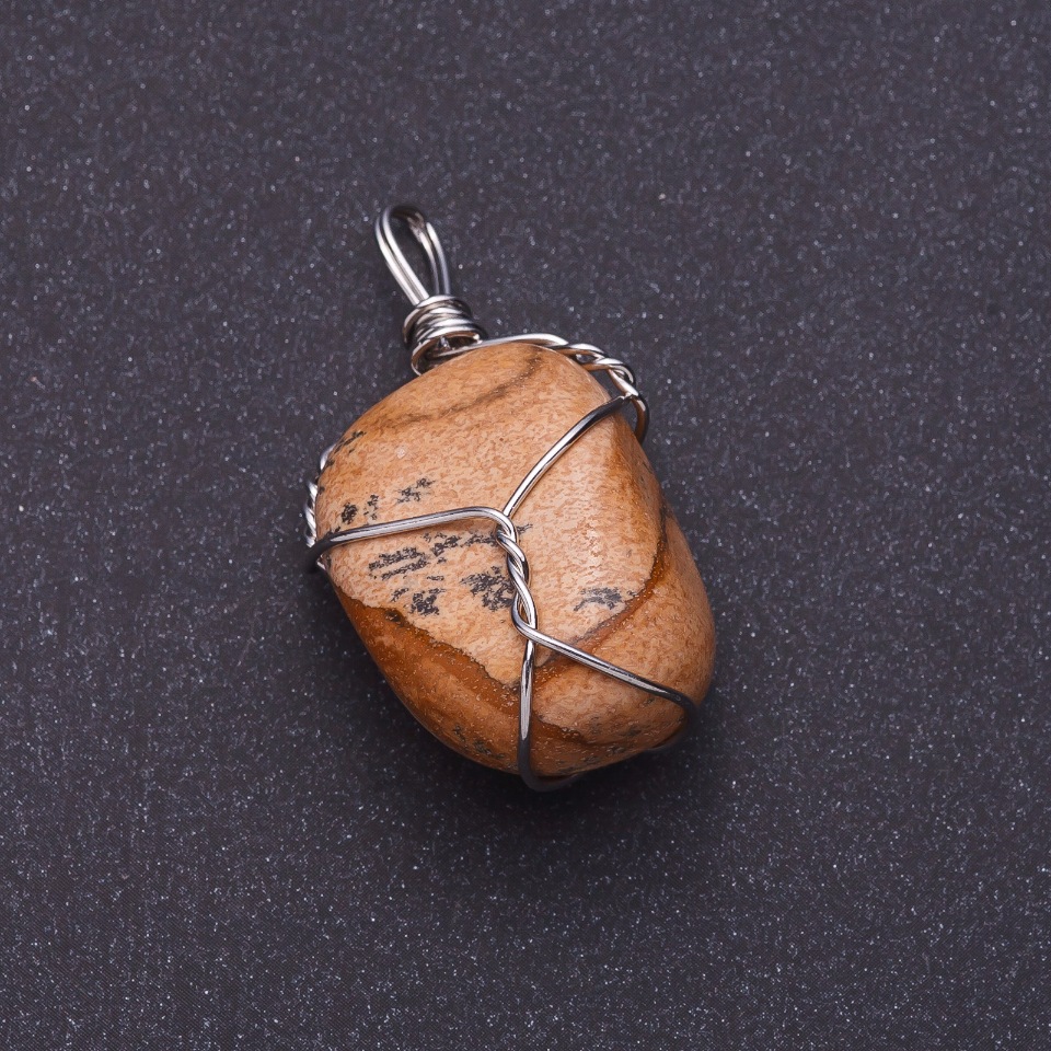 Pendant with landscape jasper in a silver-plated weave 2.8 × 2 cm (+-)