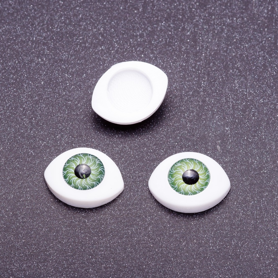 Fittings "Live Eyes" pair, green iris color, 8mm diameter, 11×14mm, packaging 50 pairs