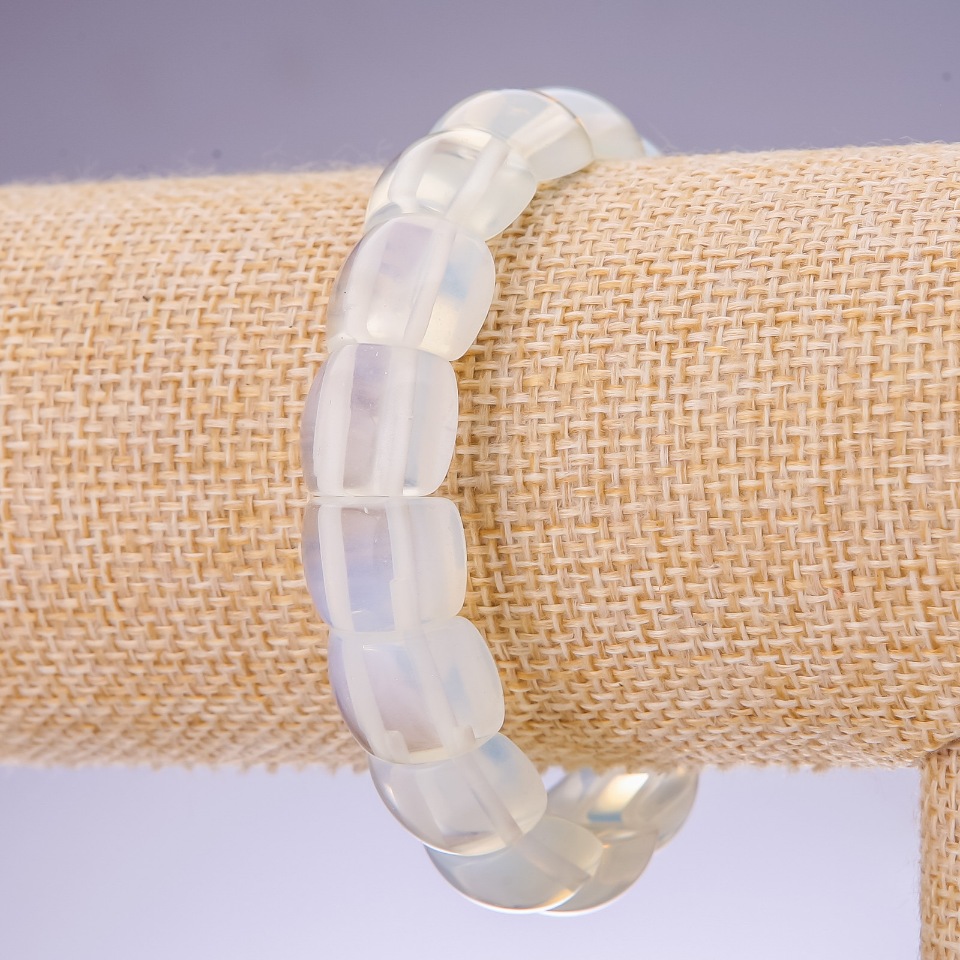 Moonstone Bracelet with 15×12 mm Links on Elastic, Length 20 cm