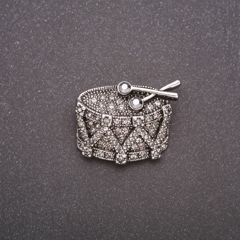 Drum Brooch with Crystals in Gray Metal 32x26mm