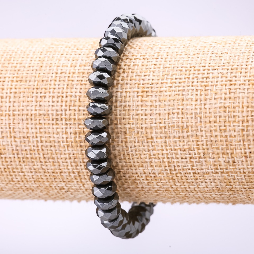 Faceted Hematite Rondelle Bracelet, 8×4 mm, 18 cm on Elastic