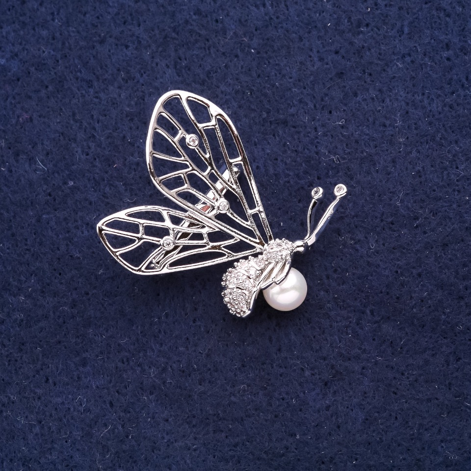 Butterfly Brooch with White Crystals in Swarovski Style, 30×28 mm, White Metal