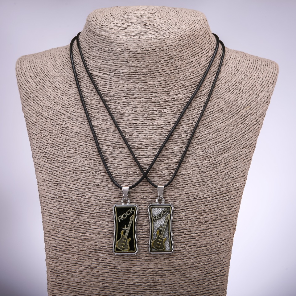 Matching friendship pendants Rock Guitars, length 42-48 cm, diameter 18×37 mm