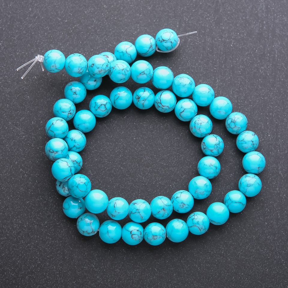 Beads 'Turquoise' (artificial), smooth spheres, 8 mm in diameter, thread length 38 cm