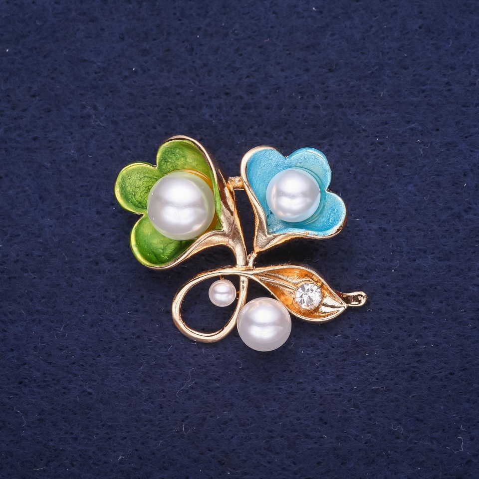 Flower Brooch with Pearl Beads and Enamel, White/Green/Blue, 34x30 mm, Gold-Tone Metal