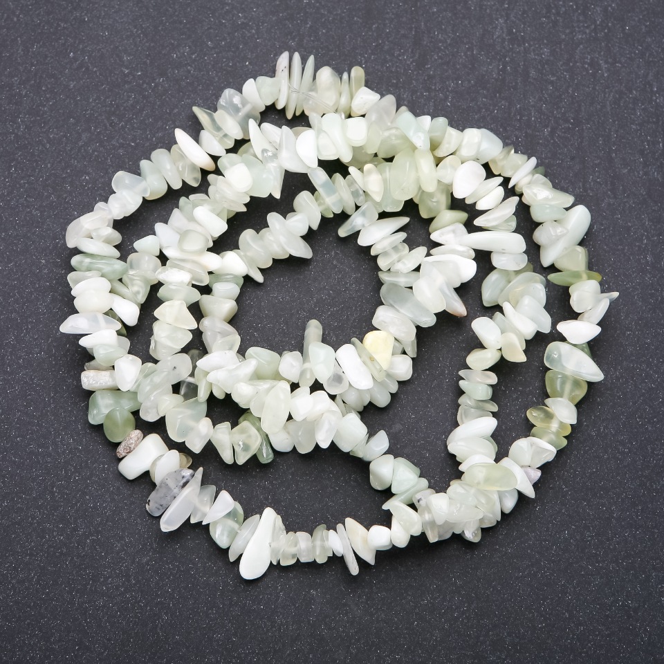 Onyx chip beads, 7 mm diameter (±), 80 cm string