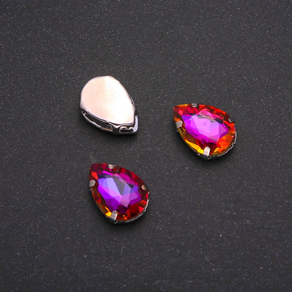 Price per pack / 10 pcs. Teardrop sew-on crystal, 13×18 mm, Raspberry-Orange
