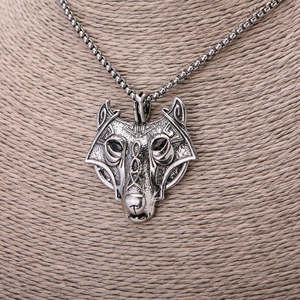 Wolf Head Pendant 42 × 47 mm on a chain, chain length 65 cm, silver-colored metal