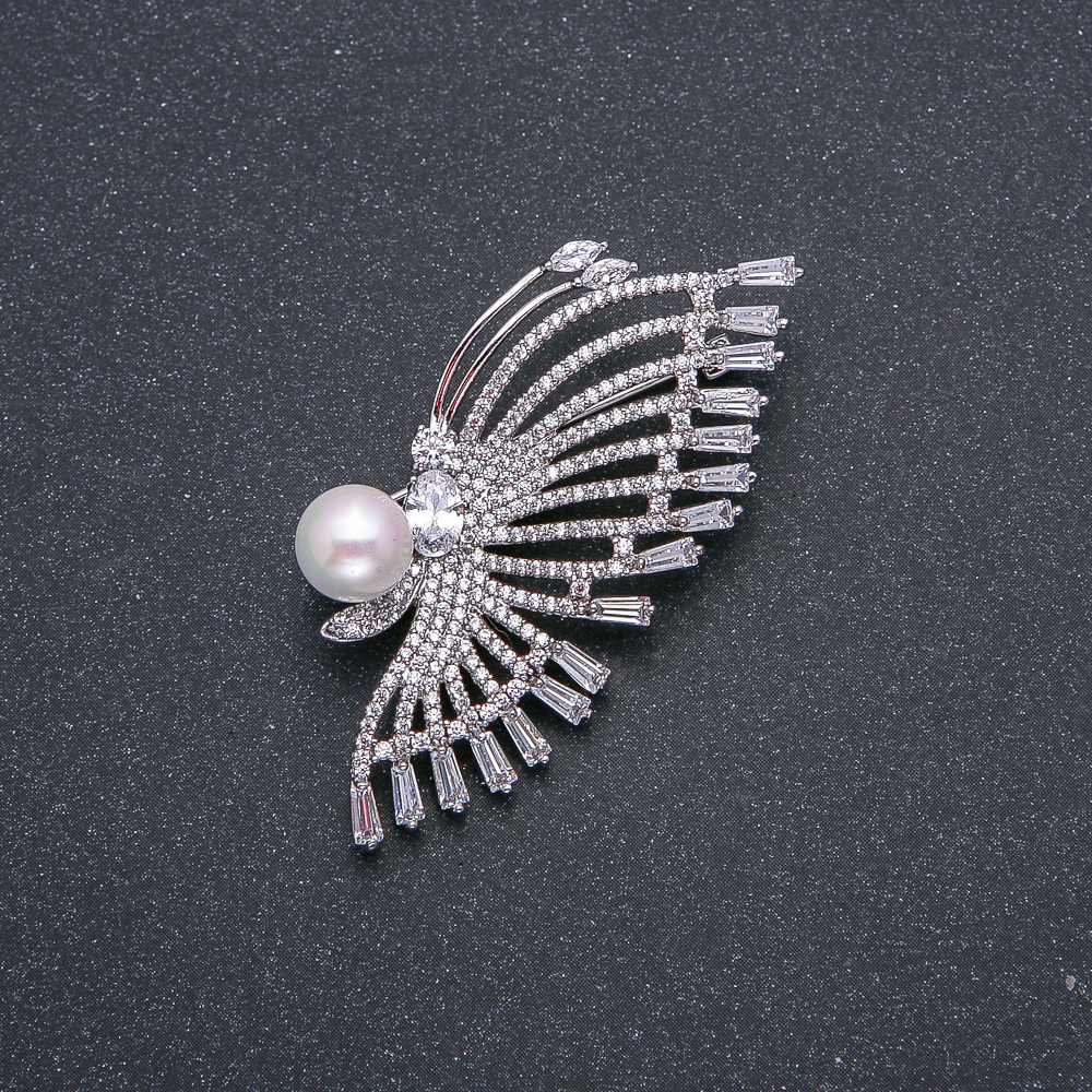 Xuping Rhodium with Pearl Brooch, diameter 8 mm, 50×25 mm, with white stones and crystals