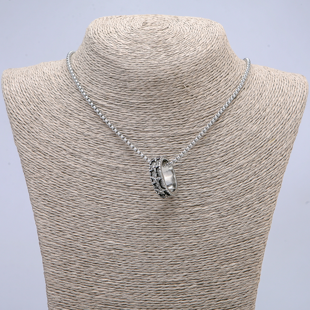 Pendant 'Ring' 26x8 mm on a chain, length 70 cm, silver-colored metal