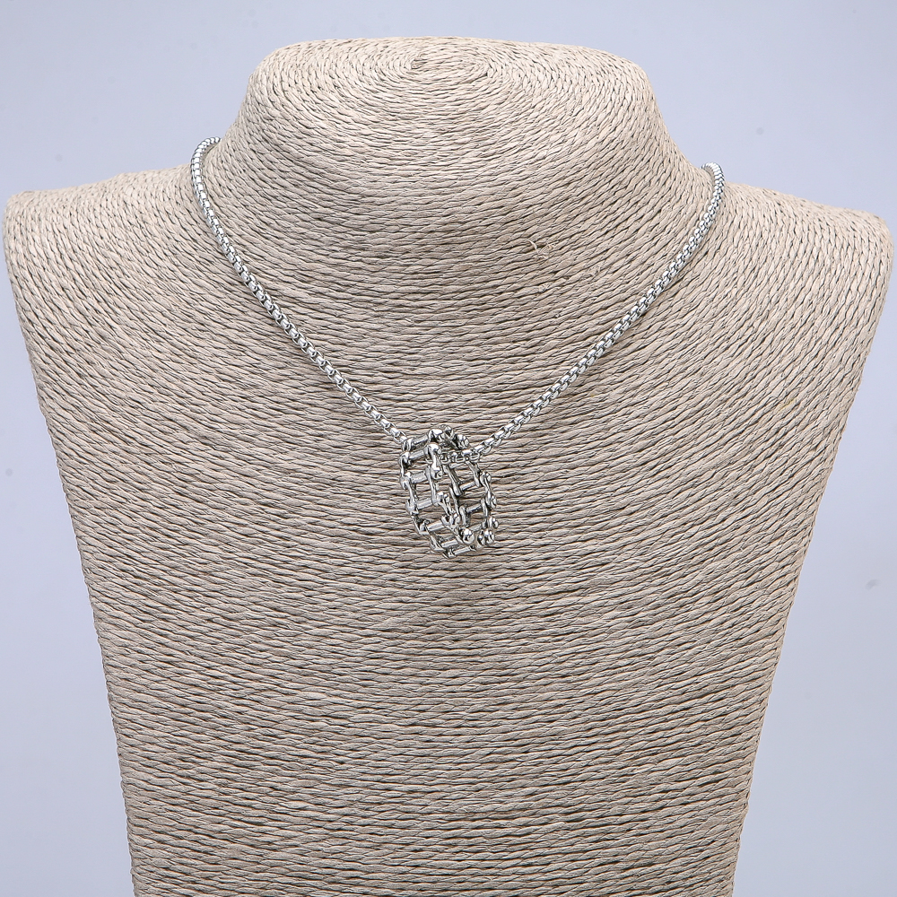 Pendant 'Ring' 25x11 mm on a chain, length 70 cm, silver-colored metal
