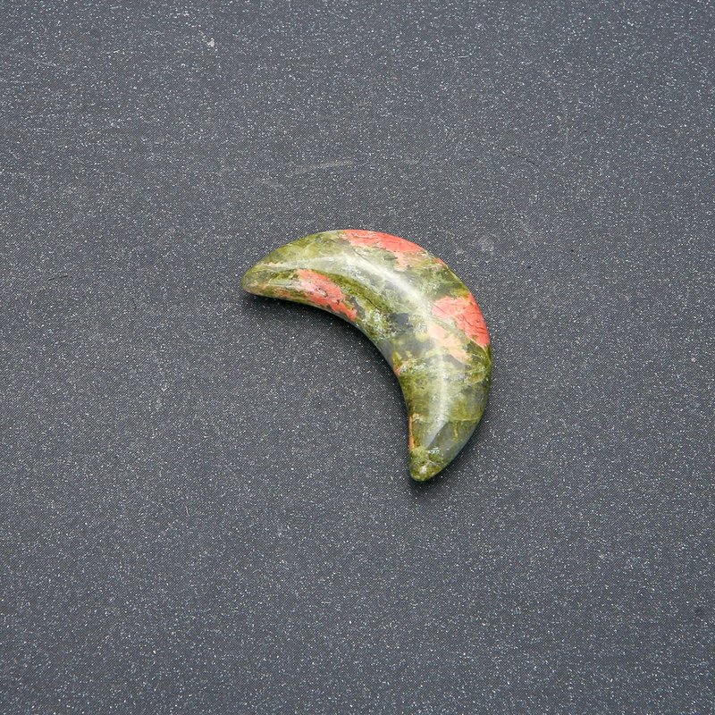 Crescent Moon from Unakite Heliotrope 12×30×8 mm (+-) without hole