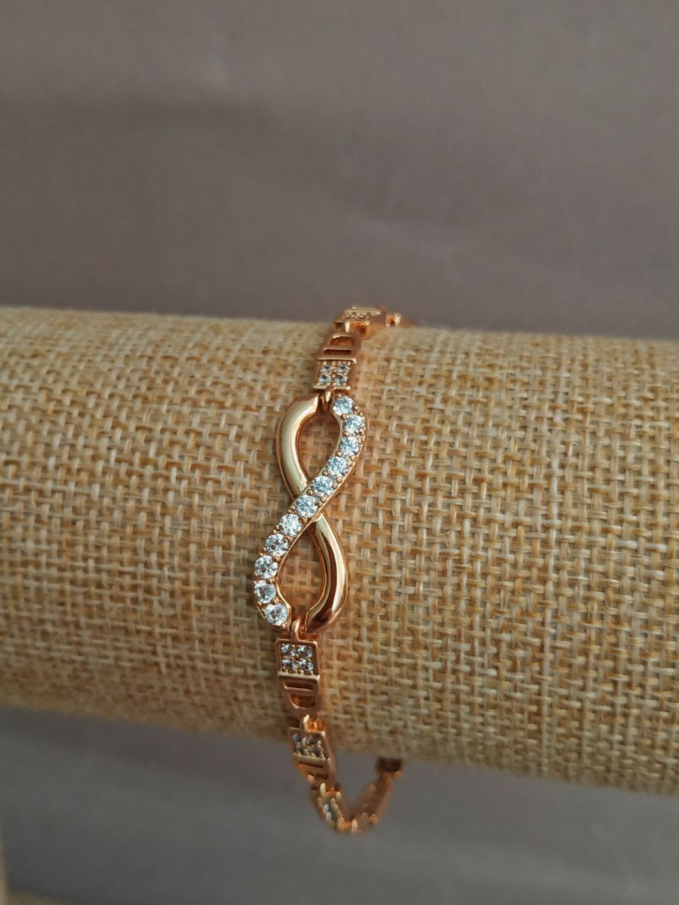 Xuping Bracelet 18K Gold Plating with White Crystals, length 17-19 cm, thickness 3.7 mm +