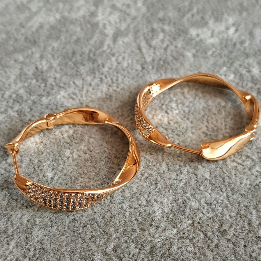 Xuping Hoop Earrings with 18K Gold Plating and White Crystals, thickness 6 mm + -, diameter 30 mm +