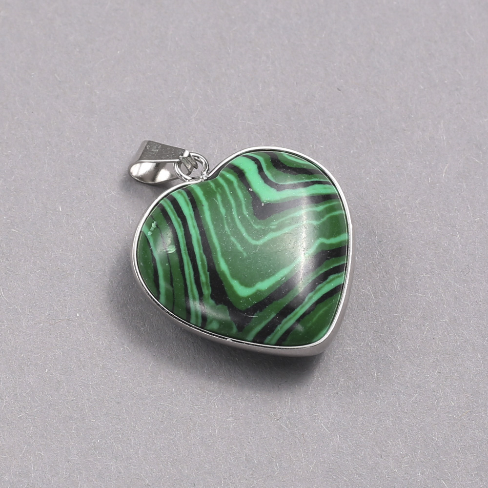 Pendant 'Heart' in a silver-tone setting with Malachite, 26×26 mm diameter