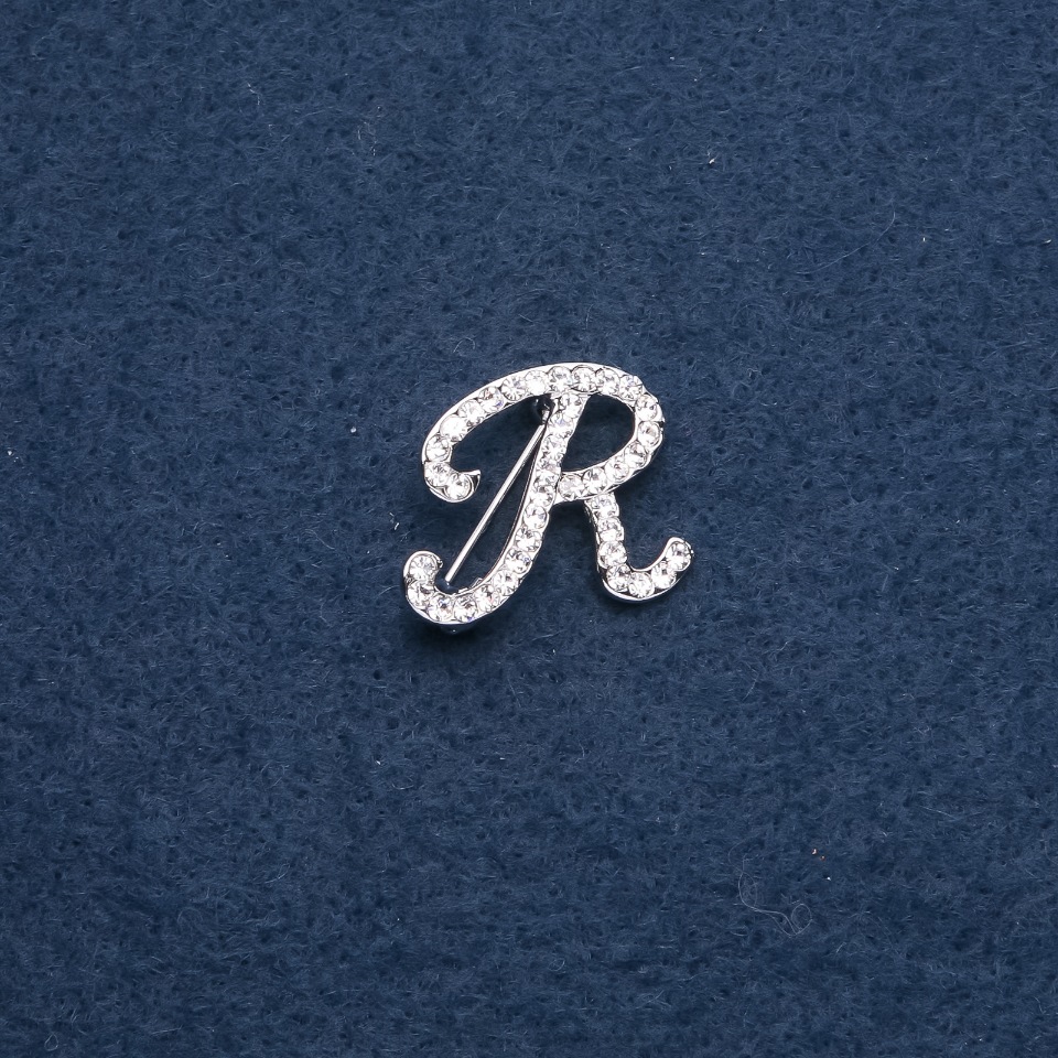 Brooch with initial letter 'R' 26×26 mm metal color 'silver'