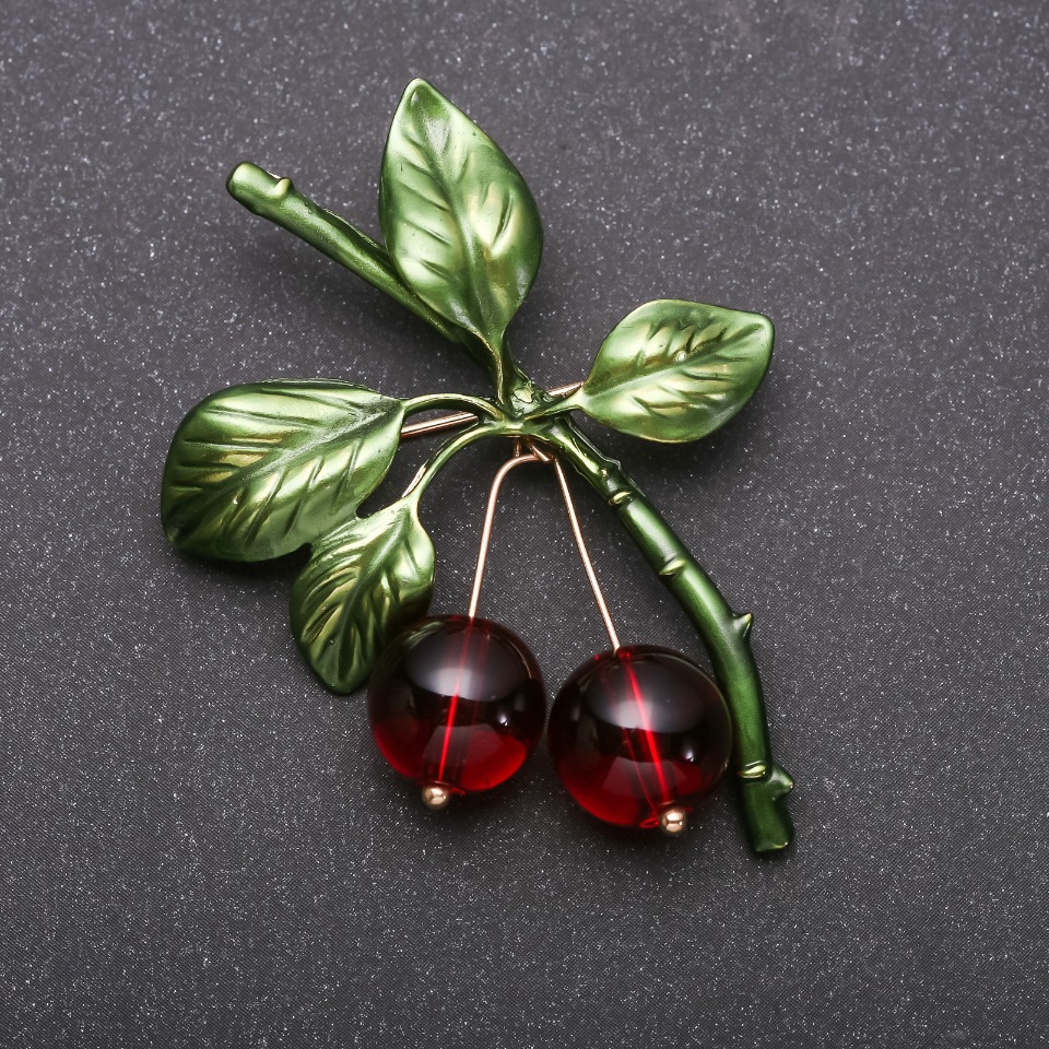 Brooch 'Cherries' in Yellow Metal