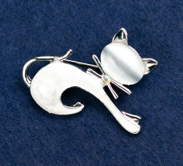 Brooch 'Kitty Cat's Eye' with Gray Enamel, 37x44 mm, Silvery Metal