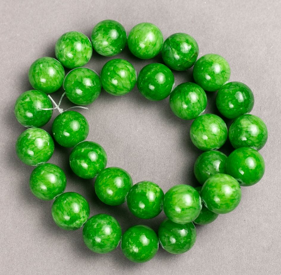 Jade beads (synthetic acrylic) on beading thread, smooth round beads, diameter 14.5 mm, length 40 cm +/-