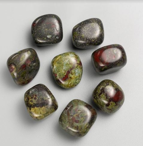 Souvenir Natural Stone Dragon's Blood Jasper Tumbling 21x17mm (+-), 100 g pack