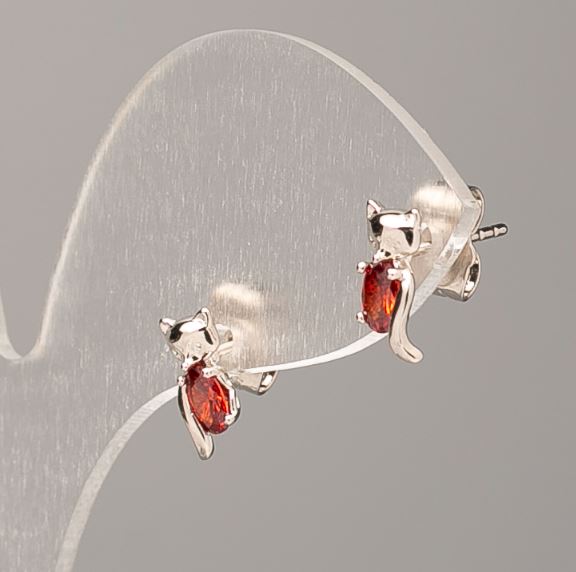 Xuping stud earrings with red stone 10x4 mm