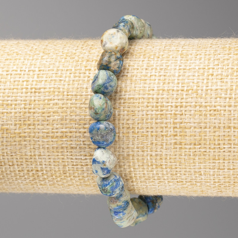 Sodalite stone bracelet, faceted beads, 10x10 mm diameter ±, on elastic, length 18 cm+