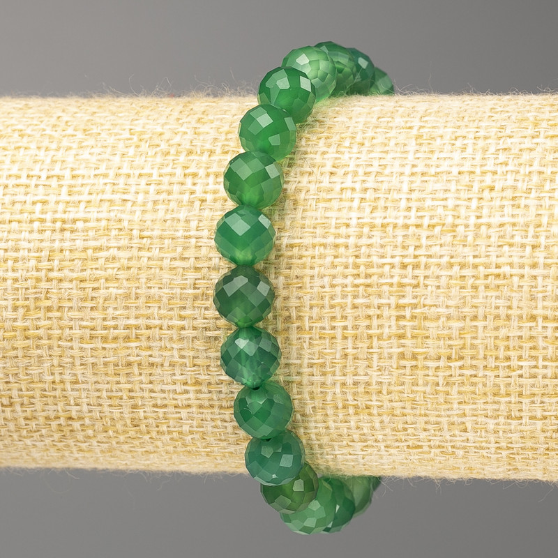 Bracelet made of natural chrysoprase — faceted bead, 8 mm diameter, length 18 cm (stretch)
