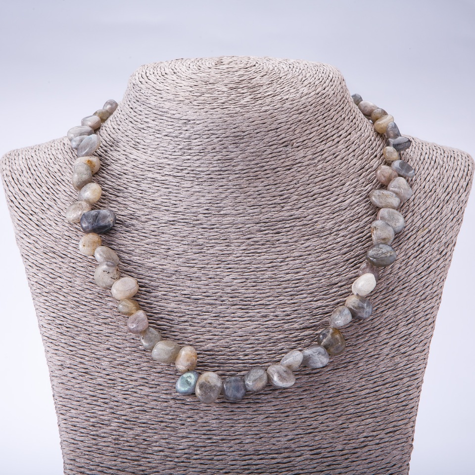 Labradorite Necklace with Faceting 'Butterfly', 6–10 mm diameter, 45 cm length
