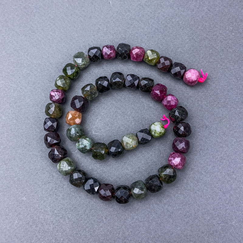 Tourmaline Beads, Natural Stone, Faceted Cube, on Thread, 9x9 mm, 38 cm Length
