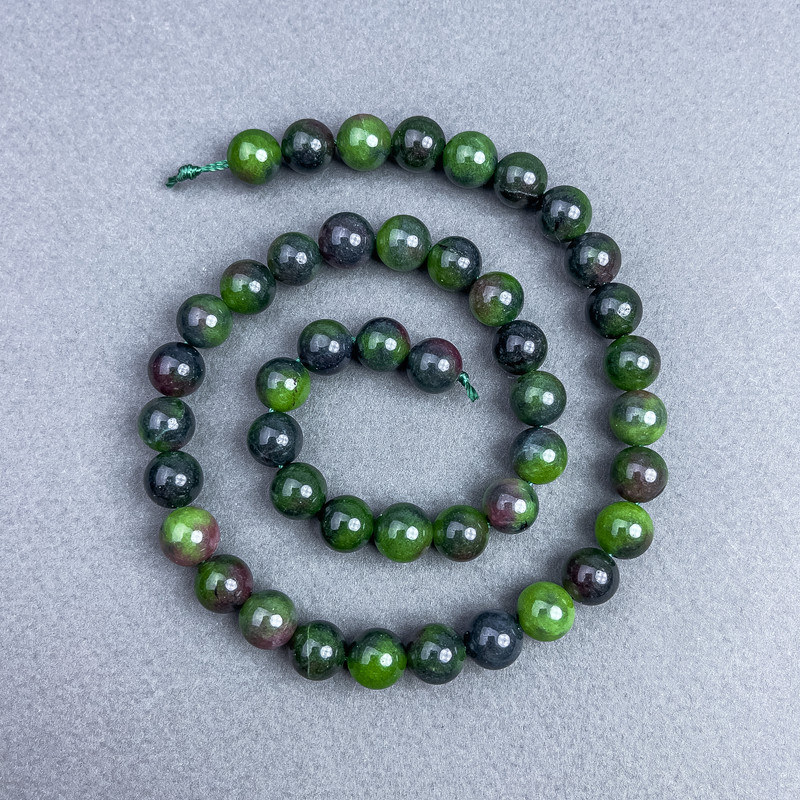 Zoisite Beads, Smooth Round 8 mm on Thread