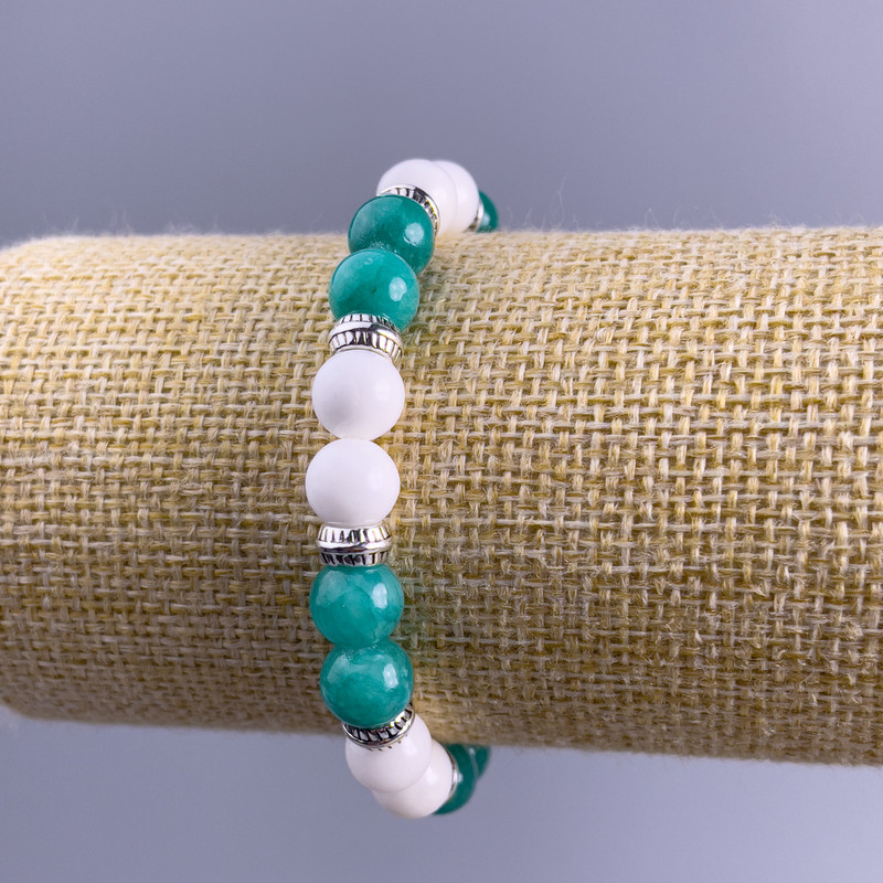 Bracelet Amazonite, White Agate (Synthetic Acrylic), diameter about 8.5 mm, smooth beads with silver-tone inserts on elastic cord, length about 18 cm