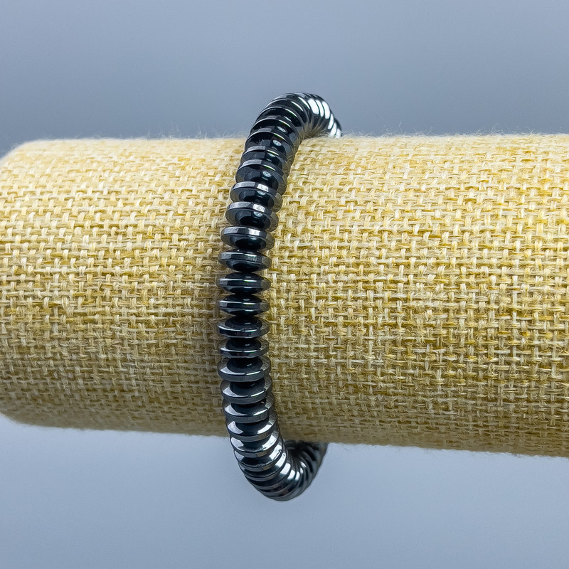 Hematite bracelet with smooth rondels, diameter 8×3 mm, length 18 cm (stretch)