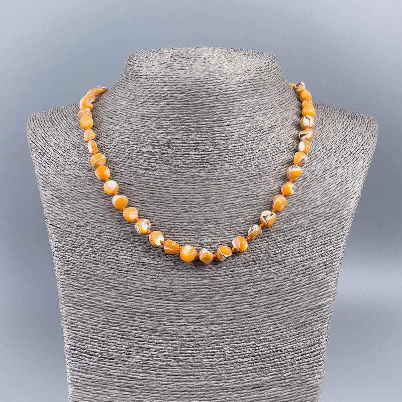 Necklace made of natural mother-of-pearl (orange-toned) round beads, 8 mm in diameter, 48 cm long
