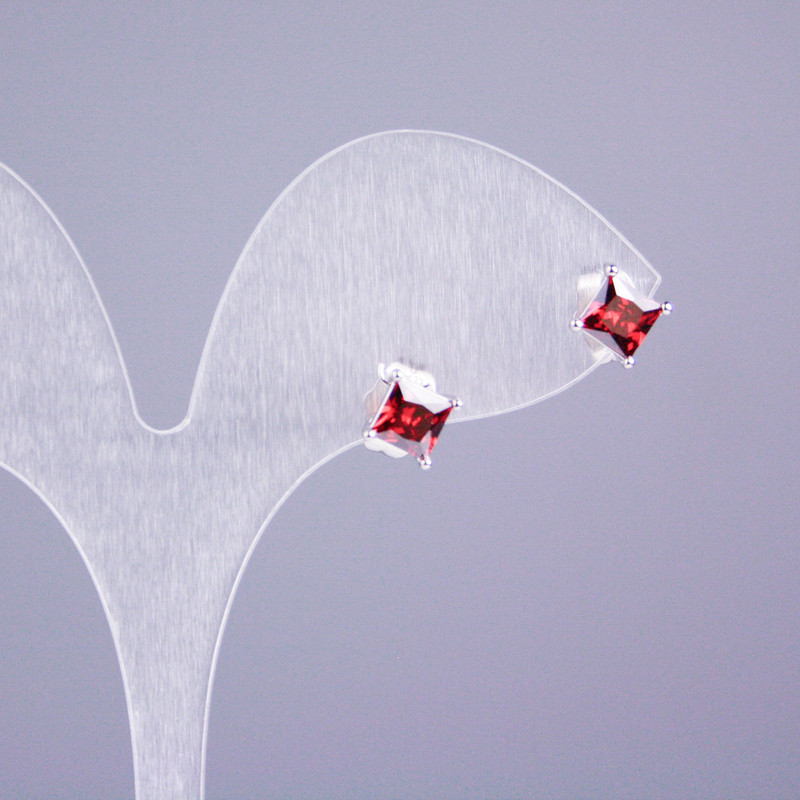 Xuping rhodium-plated stud earrings with red stones, 5x5 mm square, length 16 mm